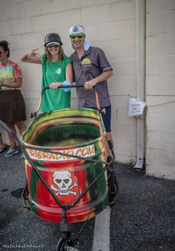 bath-tub-races-2013-web-2103