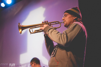 WEB Frozen Harbor 2015-4461