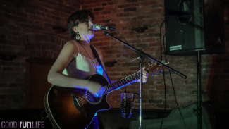 WEB Frozen Harbor 2015-9760210